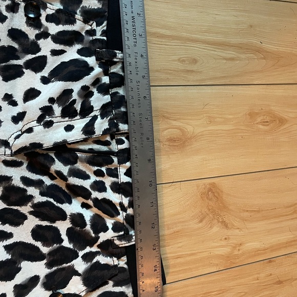 Marc Cain Animal Print skirt, Sz.1 (like a US 2), hardly worn. Luxury label. - Picture 8 of 9
